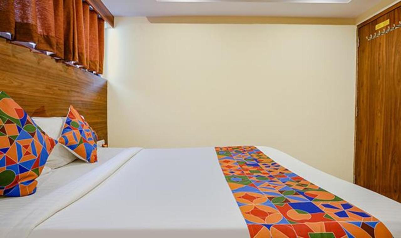 Fabexpress Royal Park I Hotel Mumbai Exterior photo